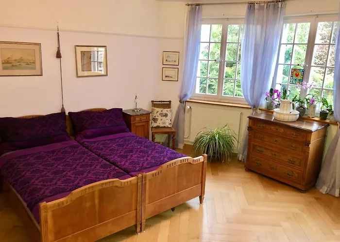 לינה וארוחת בוקר Wildrose